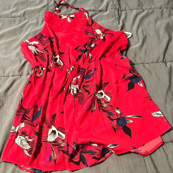 NWOT Red Floral High Neck Romper Women’s Size 2X - Picture 10 of 10